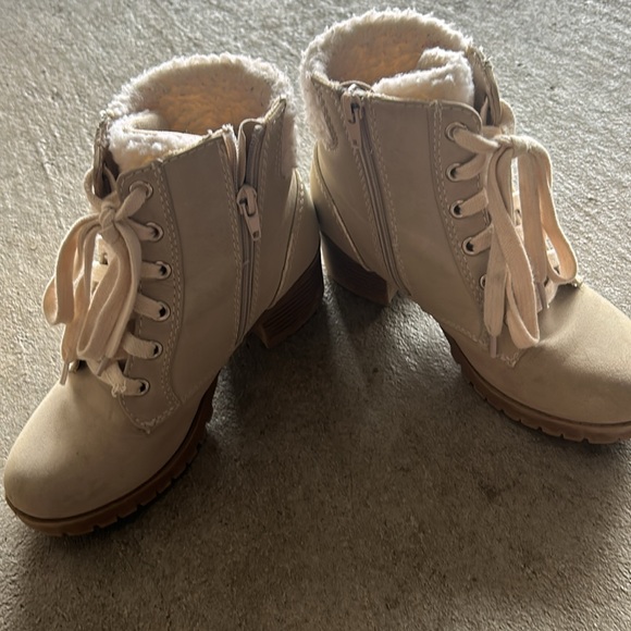 Kids beige boots - Picture 6 of 6
